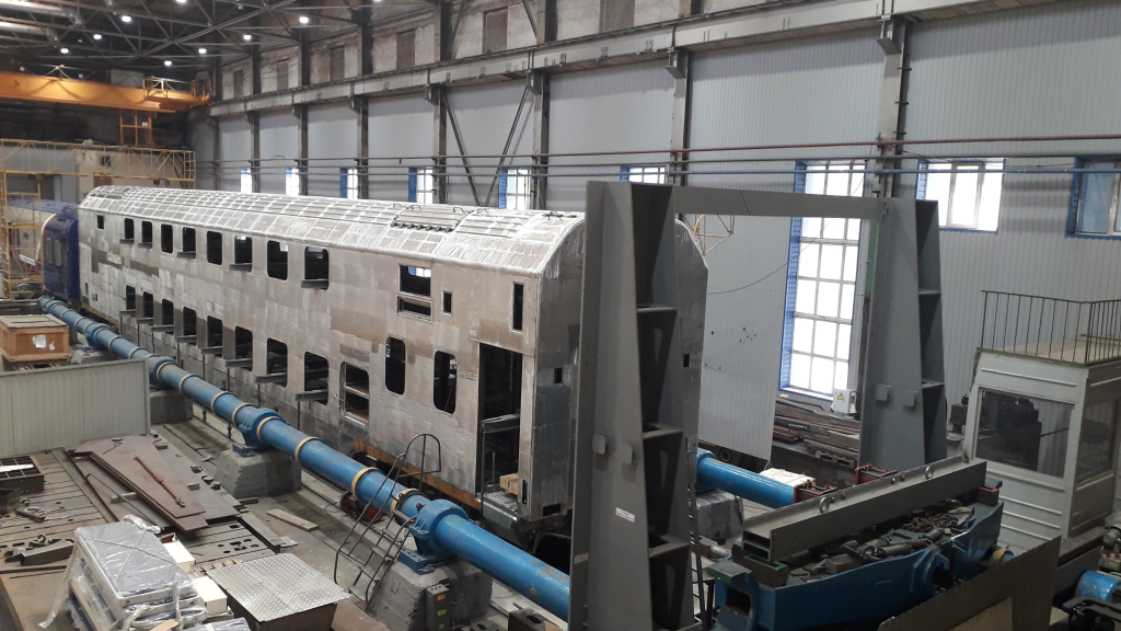 прочнотсные статические испытания кузова двухэтажного пассажирского вагона.png