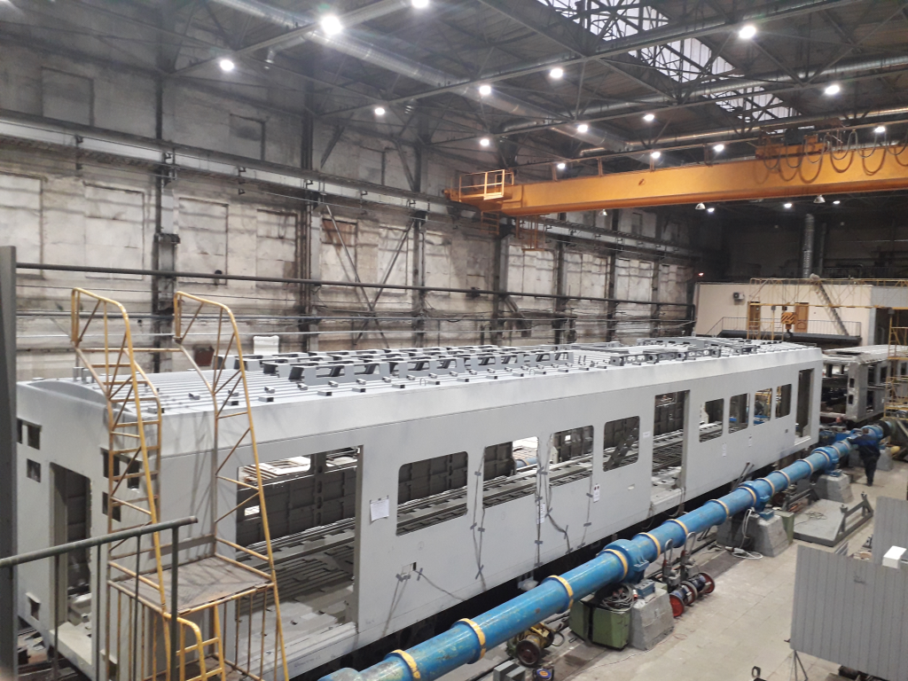 испытания на прочность кузова вагона электропоезда ЭГЭ2Тв.png